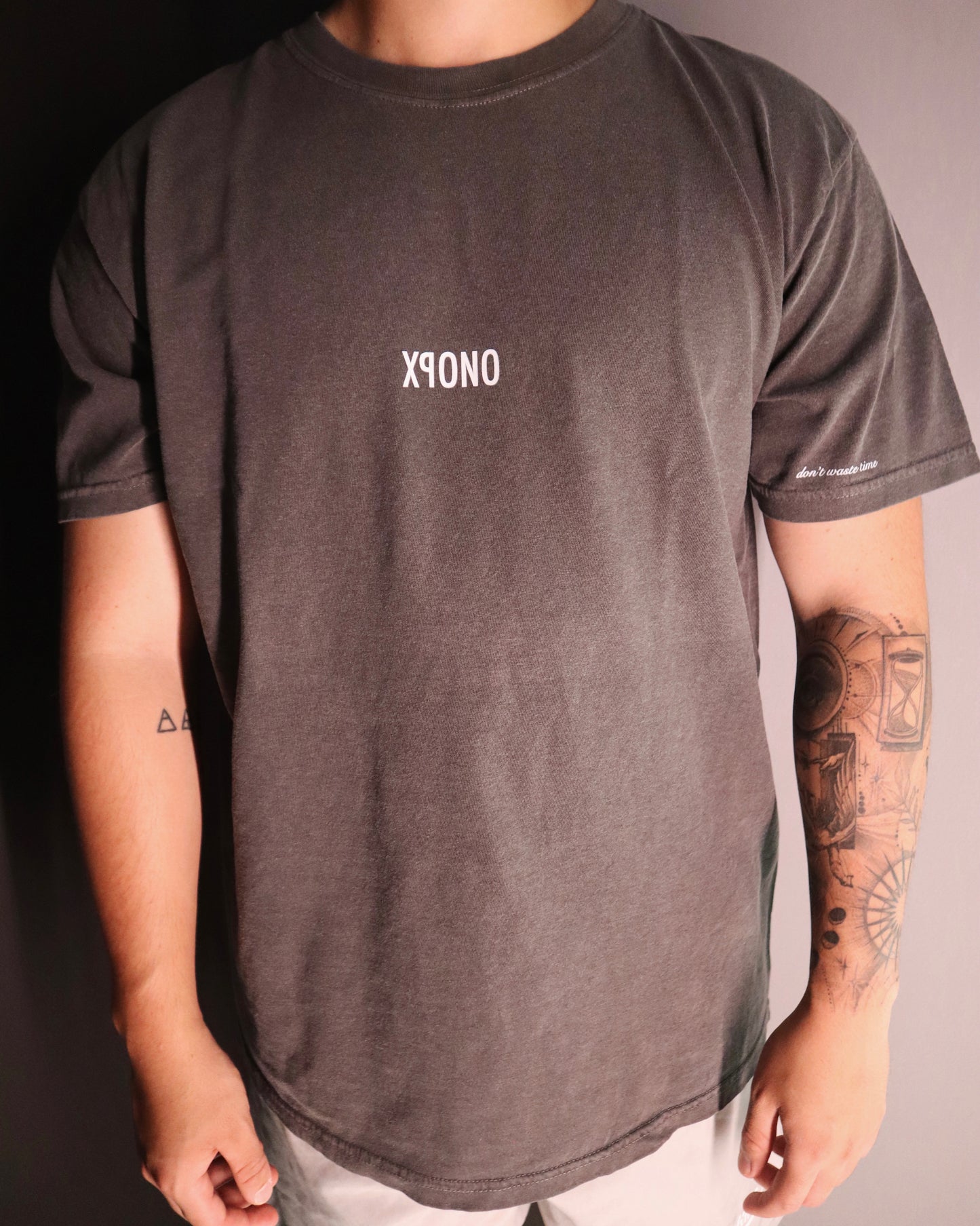 XPONO Minimal Tee in Pepper Gray